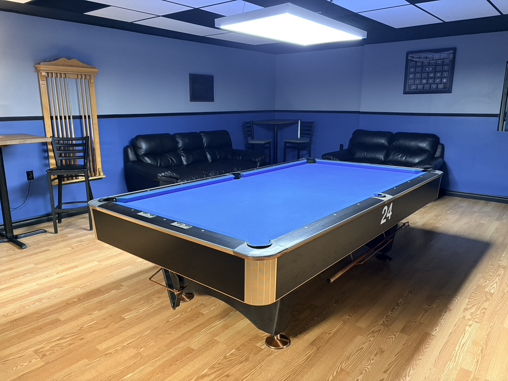Classic 8-Ball, or 9-Ball Billiards table